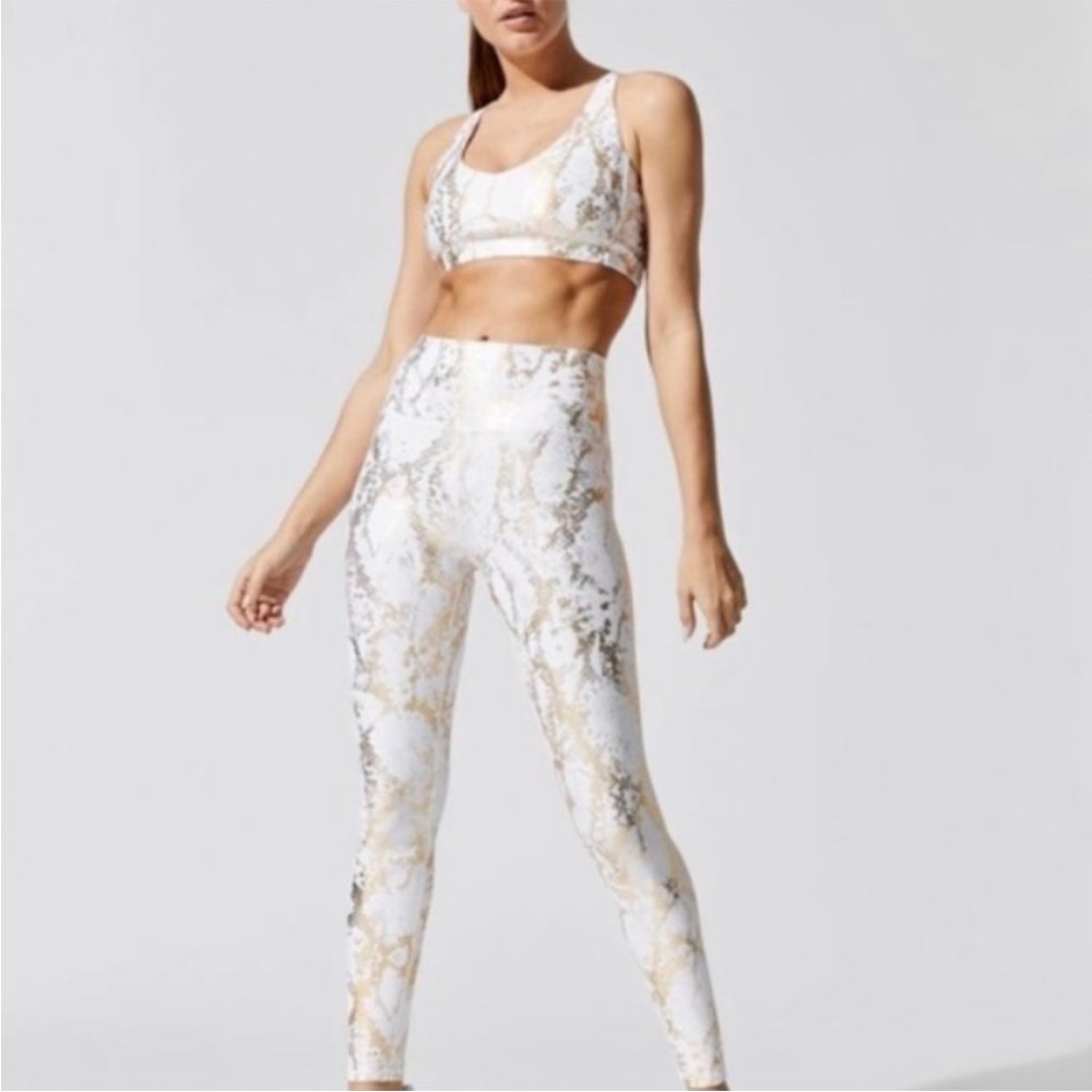 Carbon38 White and Gold Patterned Leggings